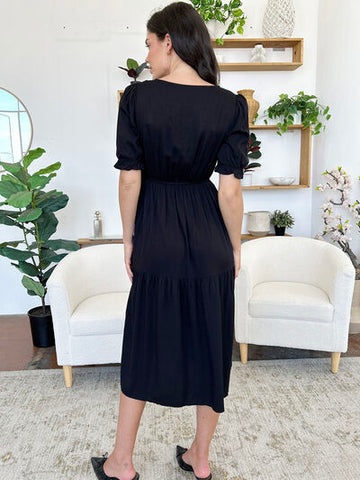 Robe mi-longue à col en V et manches mi-longues froncées Perfee