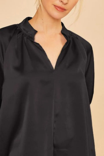 Annie Wear Multi Color Printed V-Neck Open Woven Blouse Top