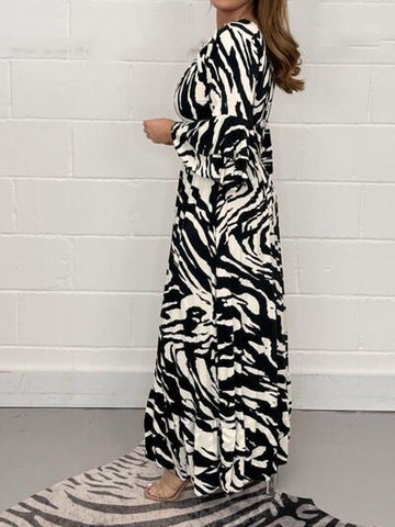 Robe longue à volants et imprimé smocké