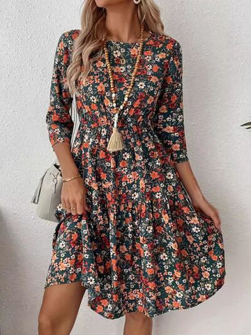 Robe à volants et col rond fleuri