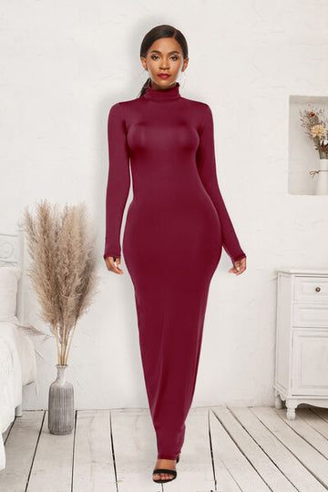 Robe longue slim à manches longues et col montant
