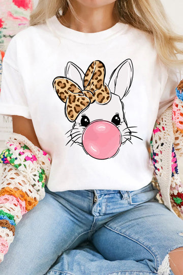 T-shirt à manches courtes et col rond avec motif léopard et lapin