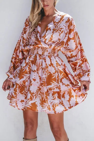 Mini-robe imprimée à manches longues et smocks