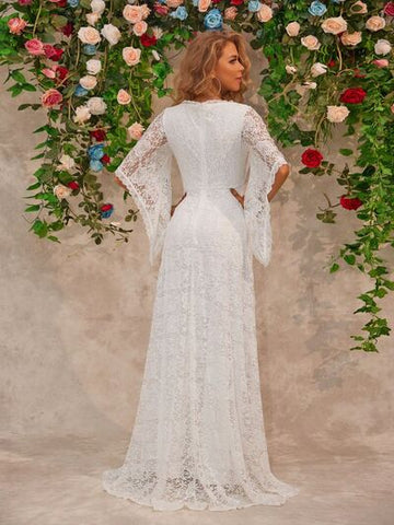 Robe longue en dentelle à col en V