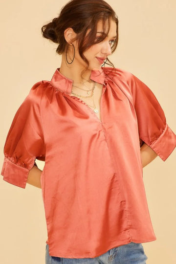 Annie Wear Multi Color Printed V-Neck Open Woven Blouse Top