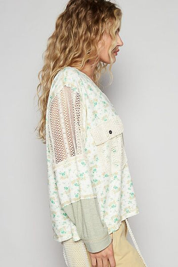 Haut col en V à patch floral au crochet POL