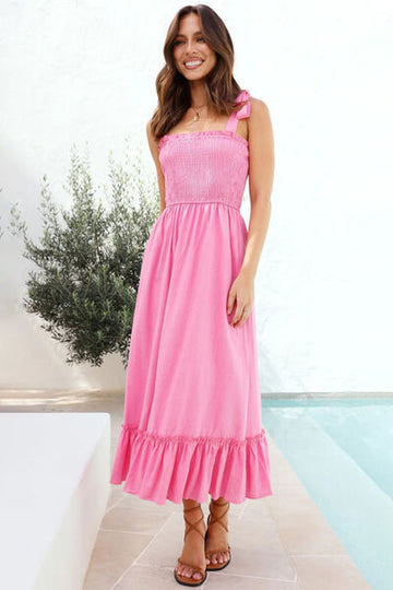 Robe sans manches à volants et ourlet à volants