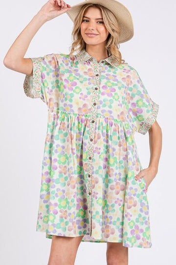 Robe babydoll fleurie à manches courtes SAGE+FIG