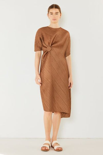 Robe plissée à manches dolman Marina West Swim