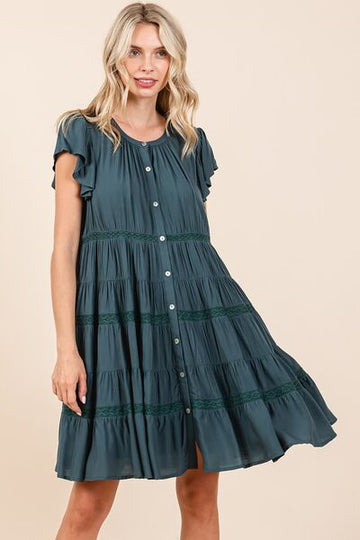 Robe boutonnée à volants et détails en dentelle Mittoshop