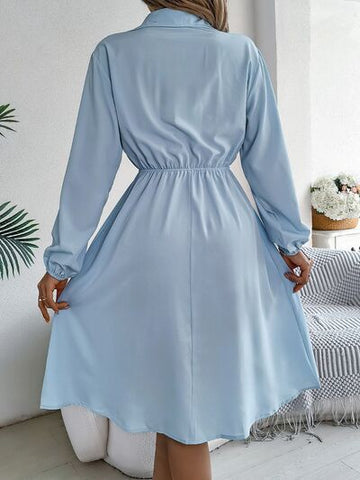Robe à manches longues et col à revers avec poches