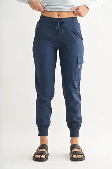 MONO B High-Waisted Capri Active Joggers With Pockets