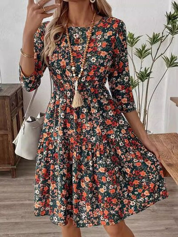 Robe à volants et col rond fleuri