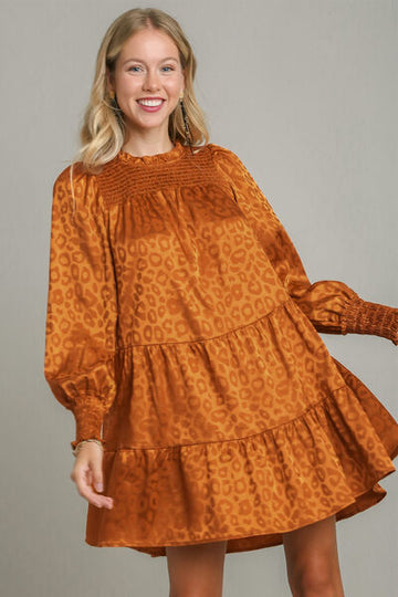 Robe à volants et manches longues à imprimé léopard smocké Umgee
