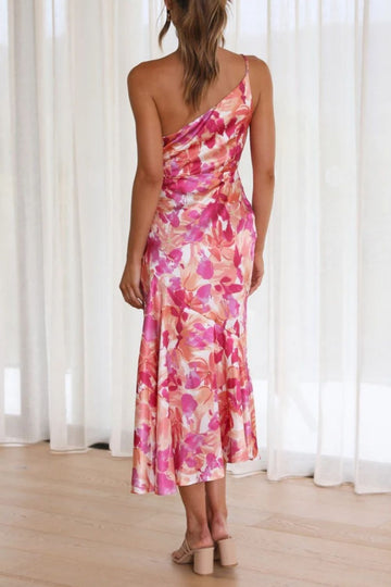 Robe midi imprimée froncée à une épaule