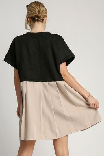 Robe plissée à col rond et poches latérales Umgee, grande taille
