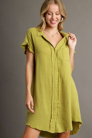 Robe chemise boutonnée à manches courtes et ourlet brut Umgee, grande taille