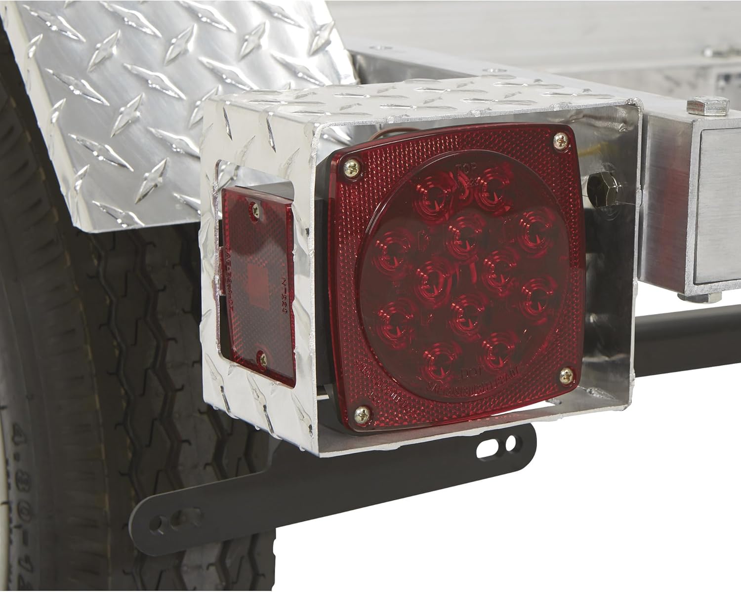 Ultra-Tow 40in. x 48in. Aluminum Utility Trailer Kit - 1060-Lb. Load Capacity - Image 6